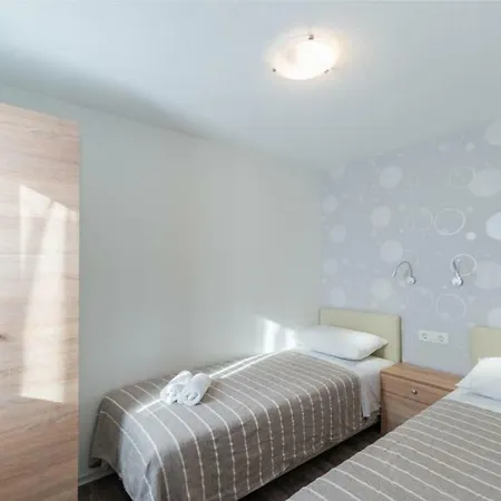 Brugor Mobile Homes Brevilacqua Üdülőpark 4*