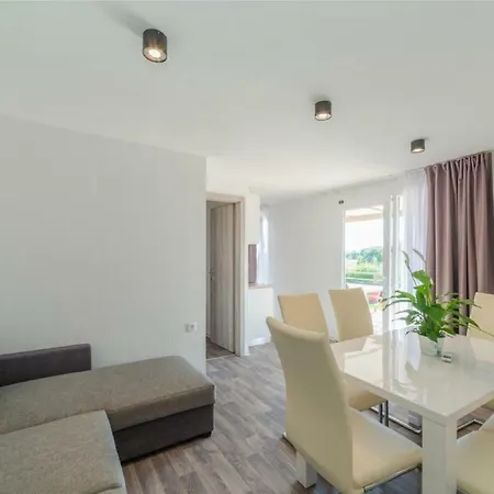 Brugor Mobile Homes Brevilacqua Üdülőpark 4*
